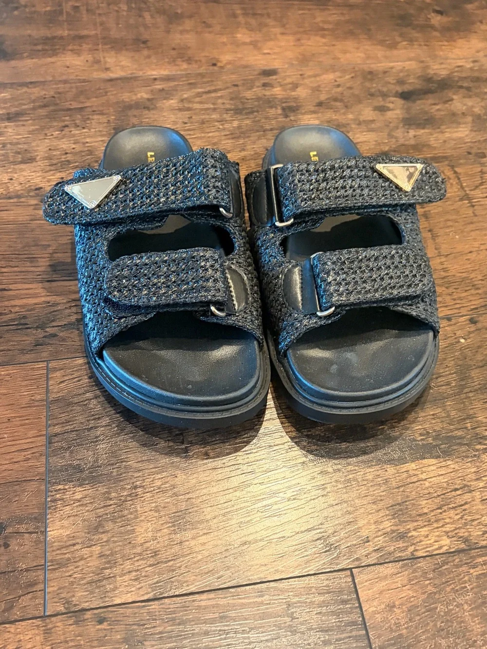 Lemonade comfortable black